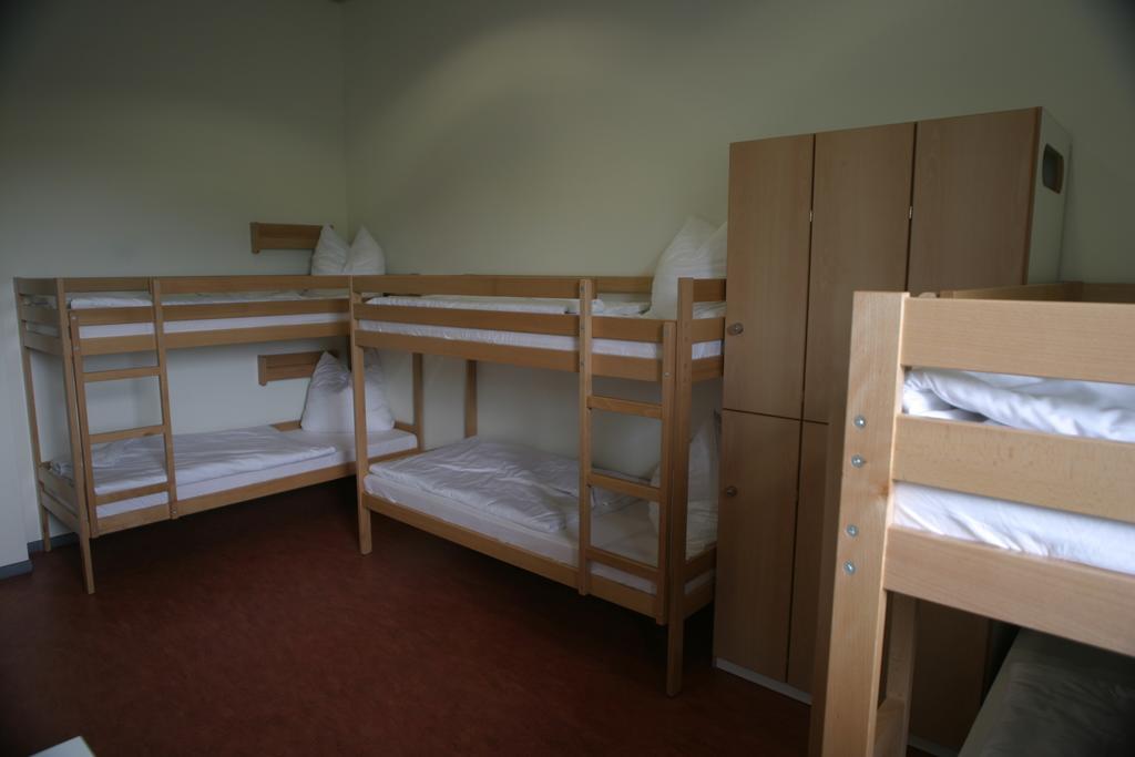 Goalfever Sports & Guesthouse Essen Zimmer foto